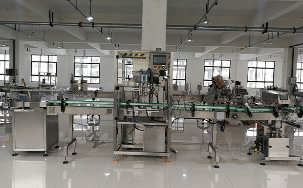 haha体育
小型中央厨房酱料生产线设备展示