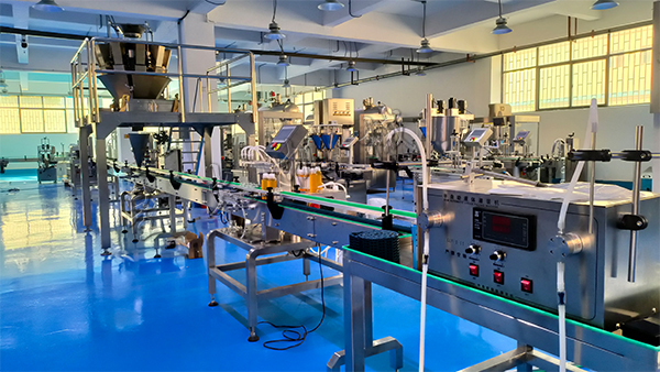 haha体育
haha体育车用尿素称重灌装机生产线展示