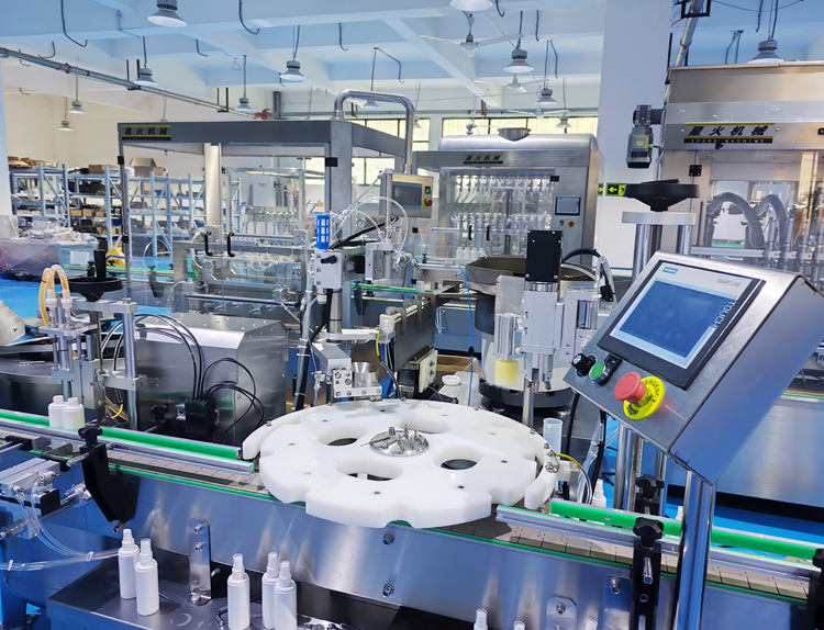 haha体育液体灌装旋盖一体机实拍细节